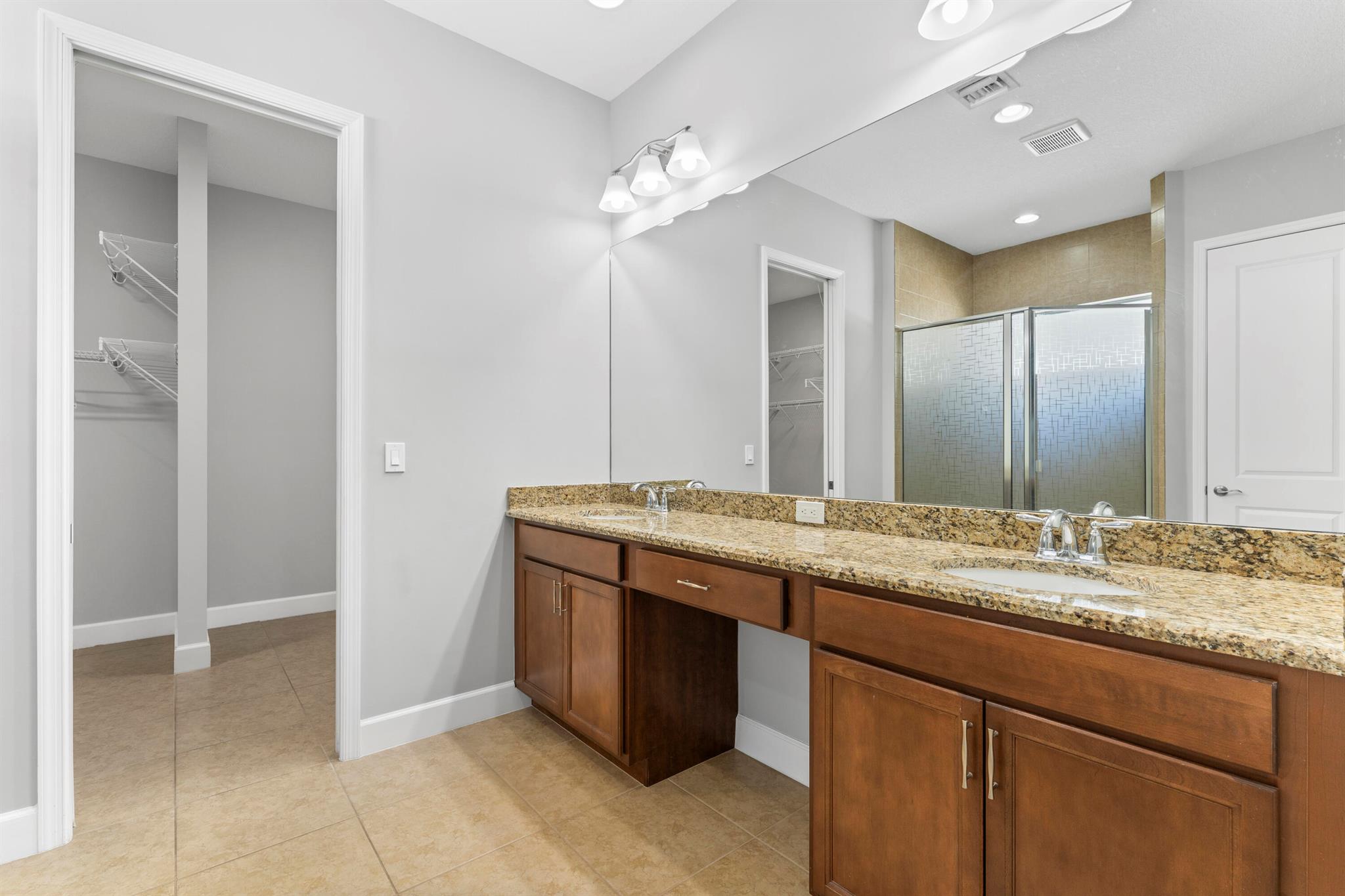 MEADOWS OF WESTLAKE - Residential Lease