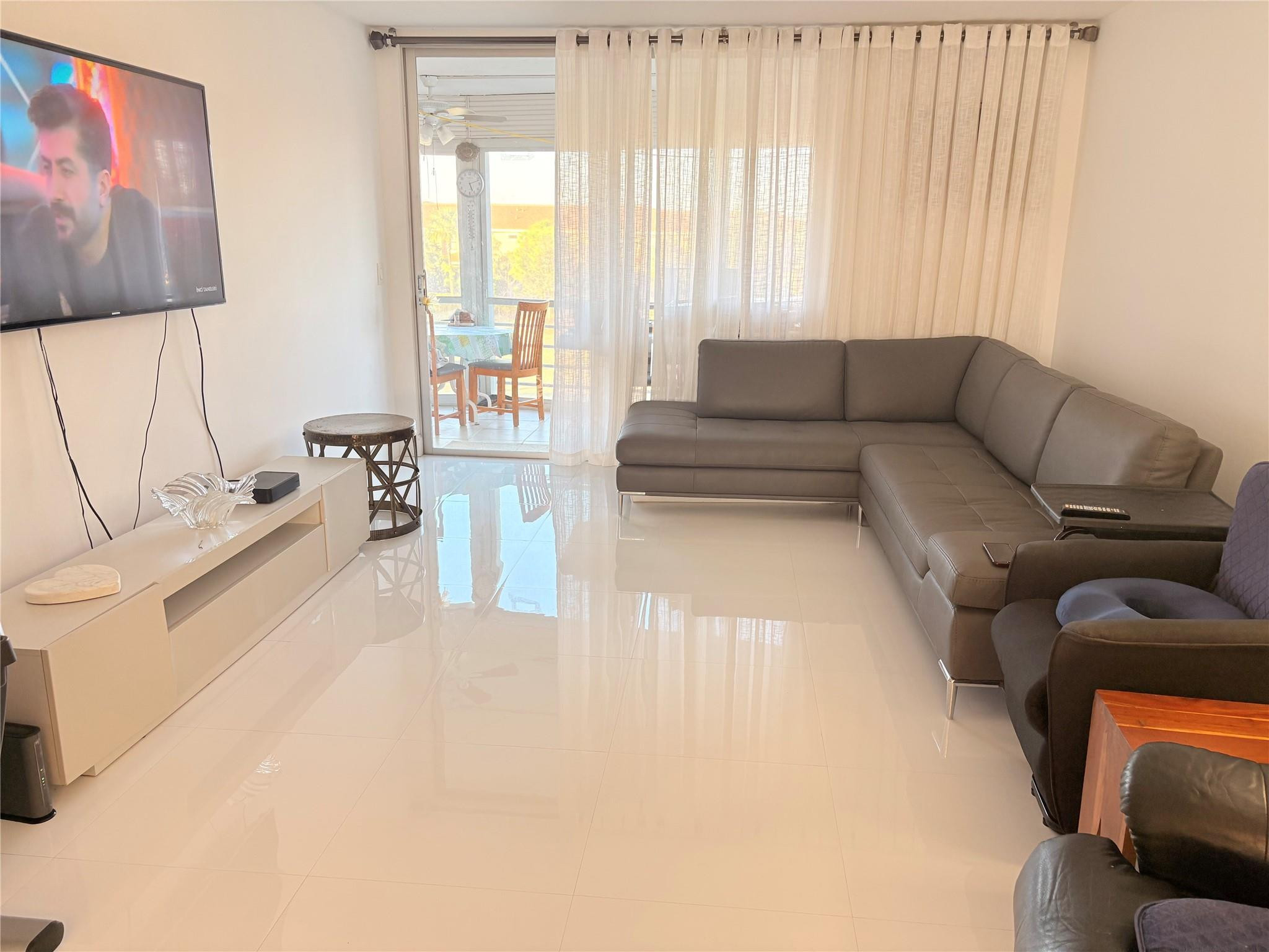 23099 Barwood Lane 308