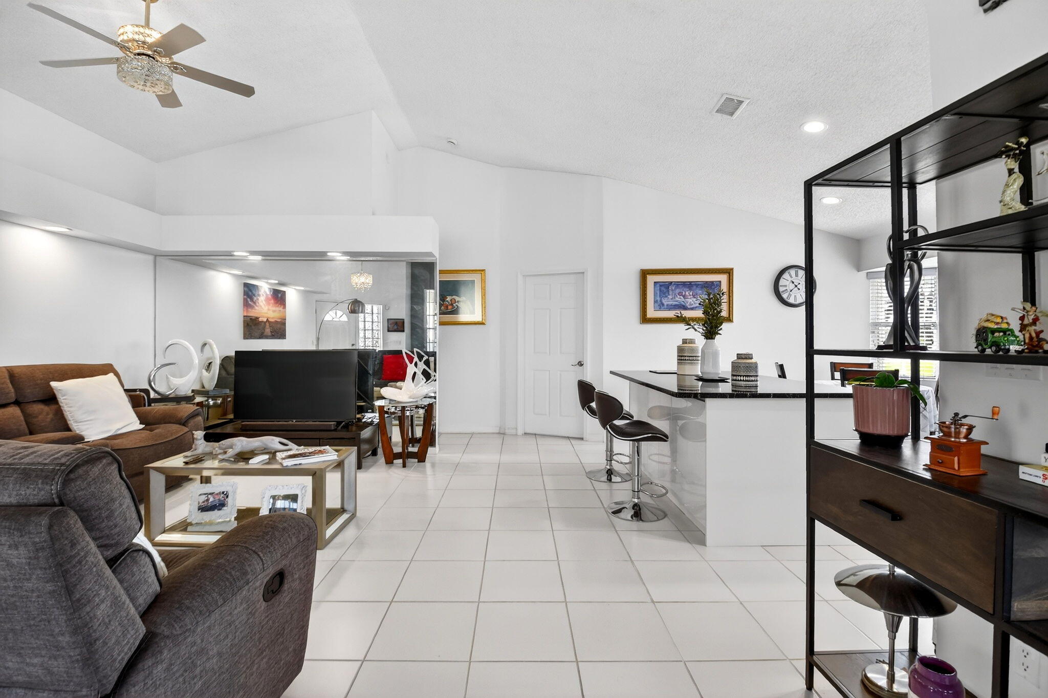 FAIRFIELDS LACUNA 1 - Residential