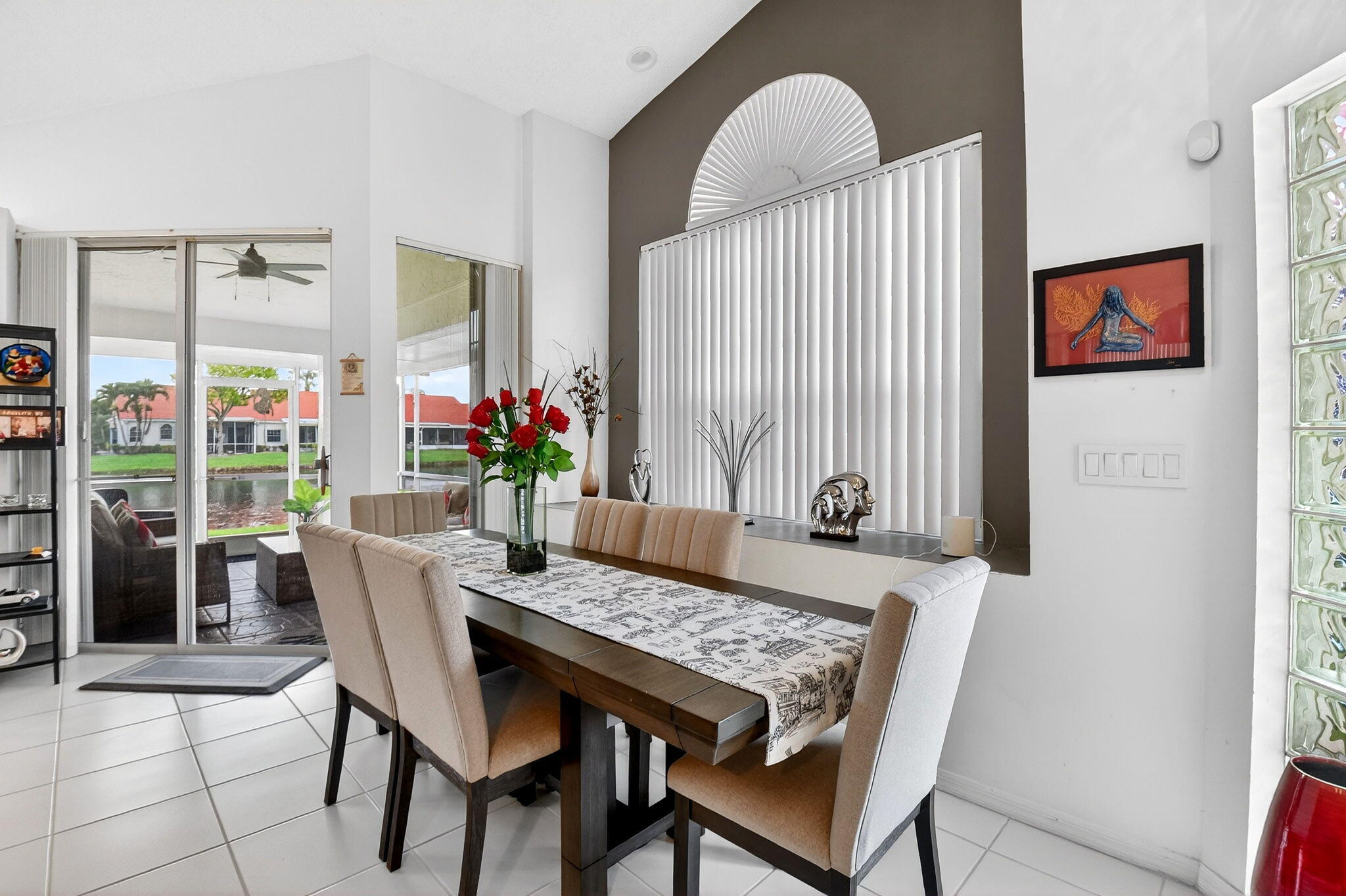 FAIRFIELDS LACUNA 1 - Residential