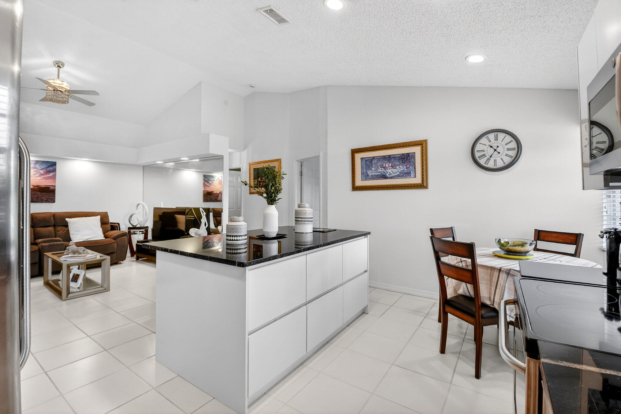 FAIRFIELDS LACUNA 1 - Residential