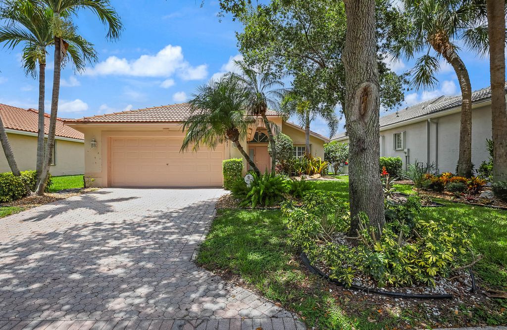Photo of 7387 Tonga Court, Boynton Beach, FL 33437 (MLS # B26047375)