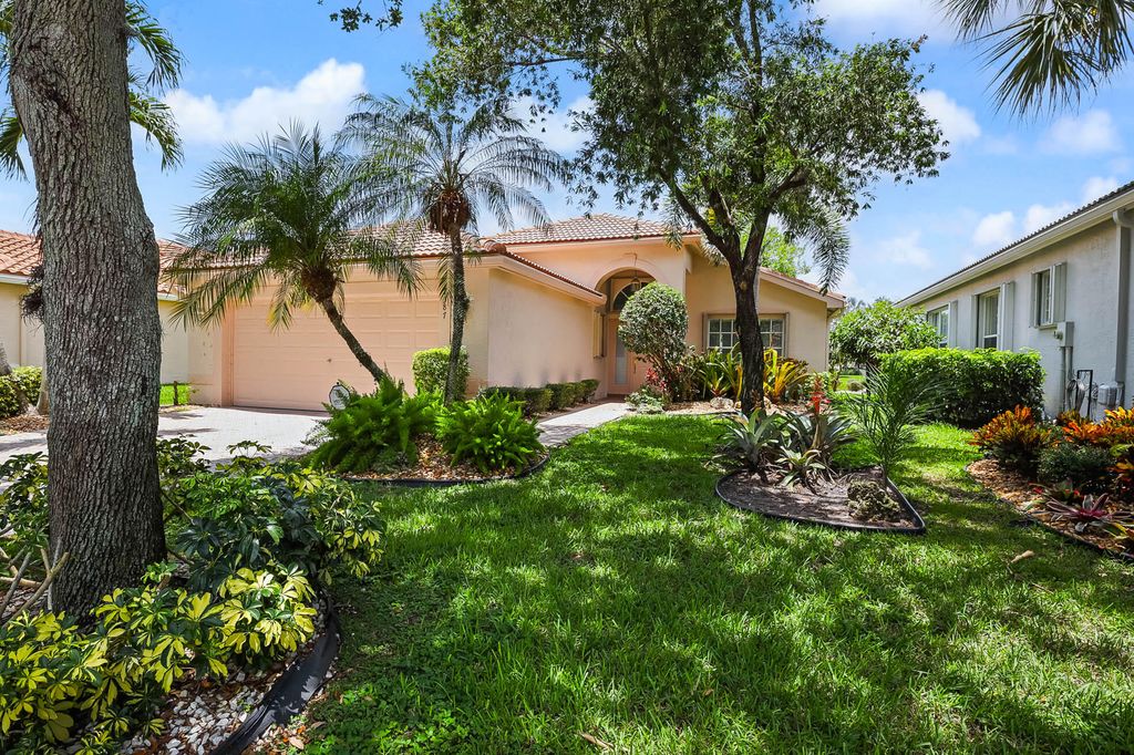 Photo of 7387 Tonga Court, Boynton Beach, FL 33437 (MLS # B26047375)