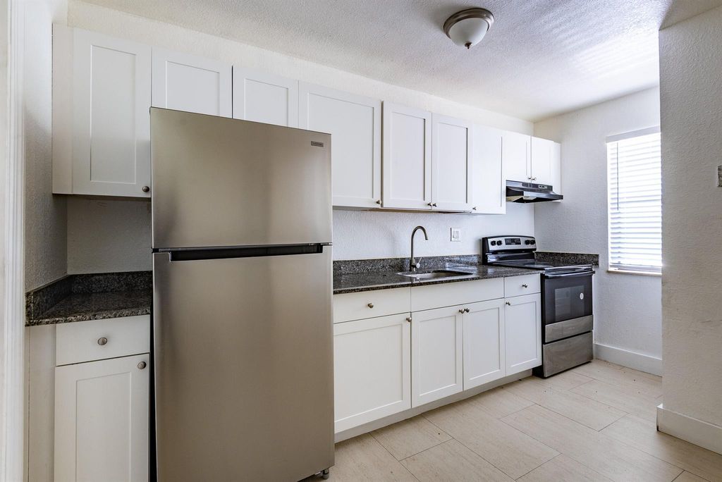 Photo of 4081 N Dixie Highway #23, Fort Lauderdale, FL 33334 (MLS # R11115396)