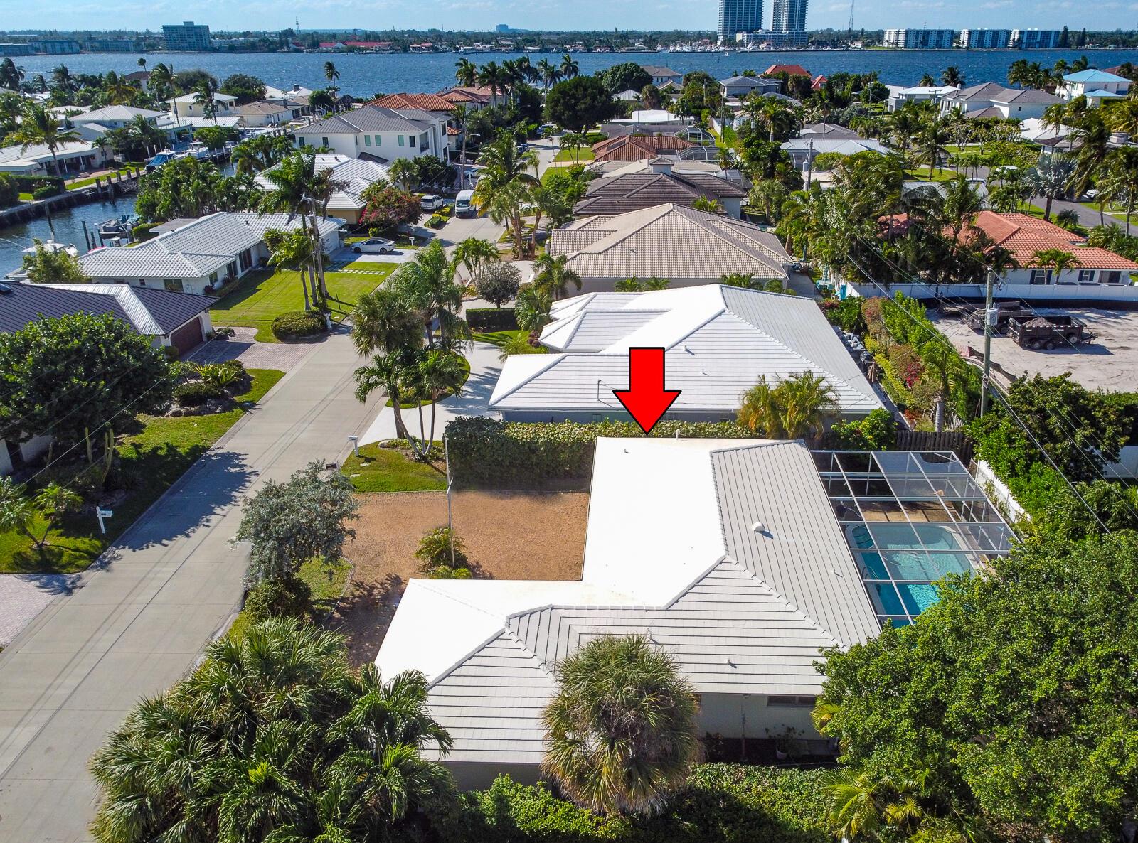 Yacht Harbor Manor - Residential