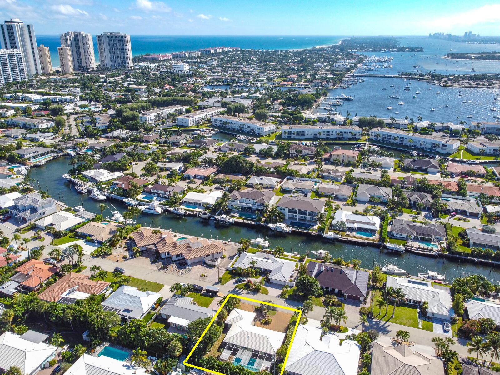 Yacht Harbor Manor - Residential