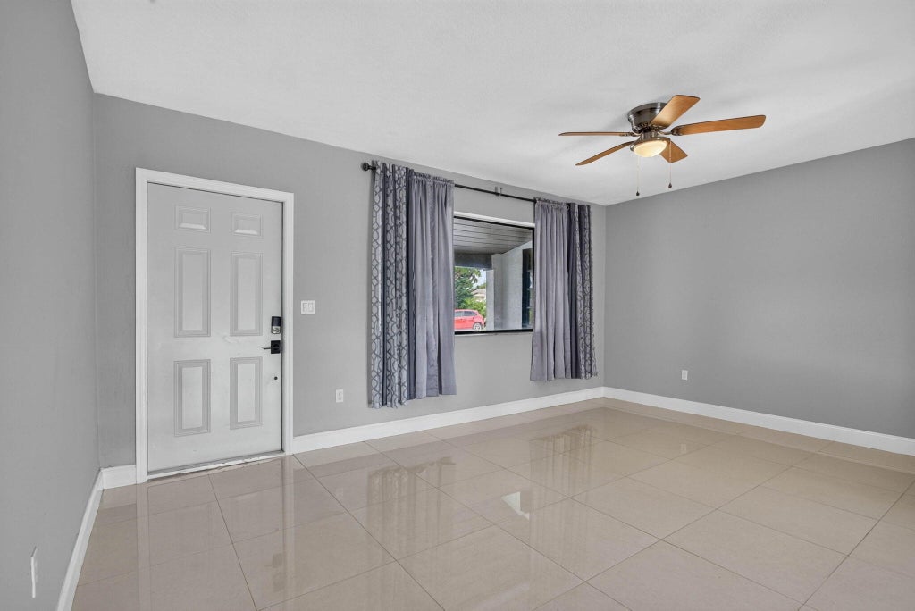 Photo of 7571 LASALLE Boulevard, Miramar, FL 33023 (MLS # B26076851)