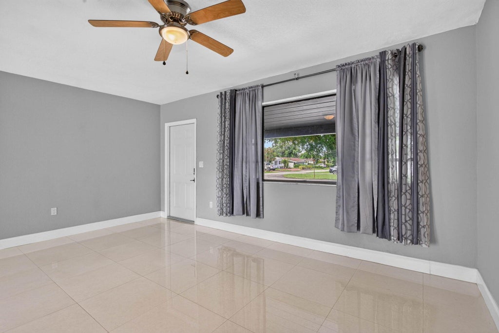 Photo of 7571 LASALLE Boulevard, Miramar, FL 33023 (MLS # B26076851)