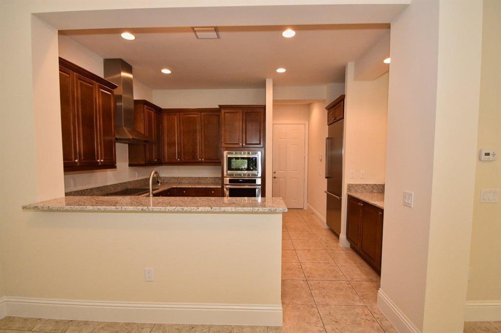 Mariner Court Condo - Residential