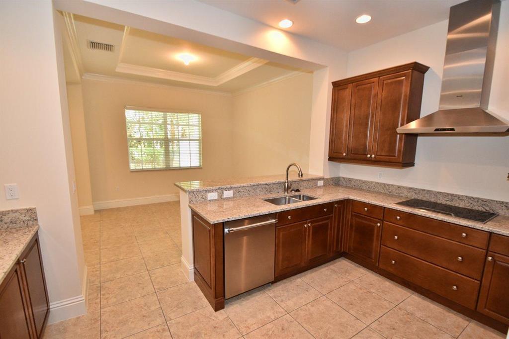 Mariner Court Condo - Residential