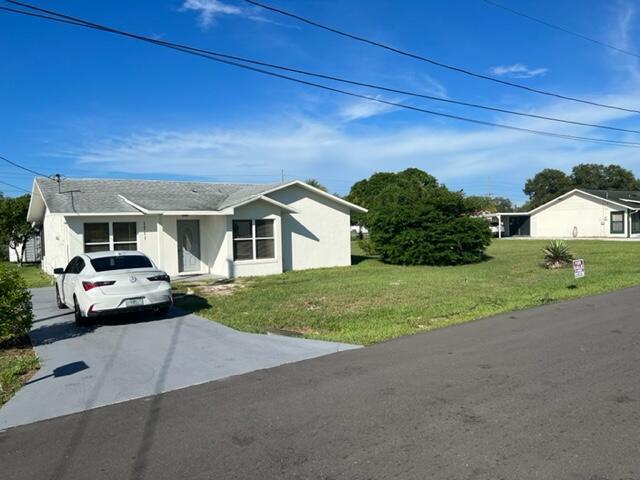 Full renovated 3 bedroom 2 bathroom home in Sebring. Property features new vinyl waterproof flooring, real wood cabinets w soft close drawers, quartz countertops, backsplash. Split floorpan with two fully renovated bathrooms. Property also has a screened in patio and lots of backyard and front yard space. Lot next door is also available. Currently asking $24,900 for lot by itself or $15,000 If purchased with adjoining home. Home is perfect for families and is close to all restaurants, shopping, and main highways!