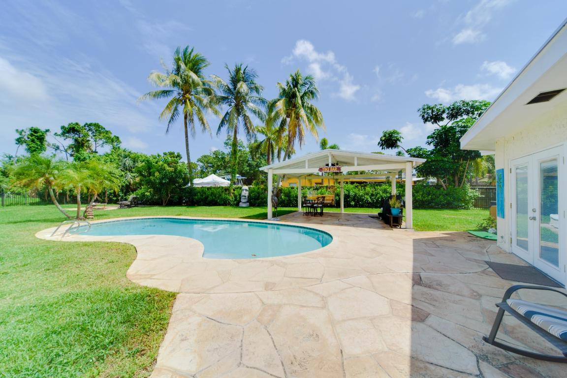 BOCA RATON SQUARE UNIT 19 - Residential Lease