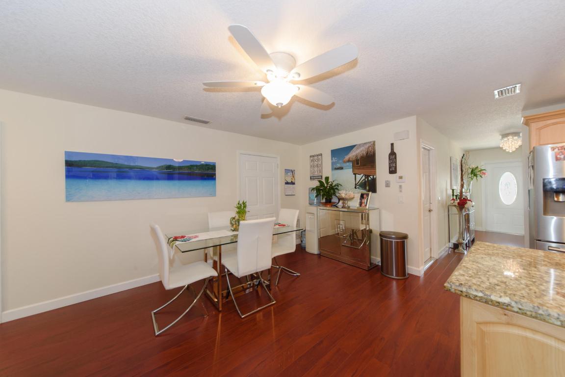 BOCA RATON SQUARE UNIT 19 - Residential Lease