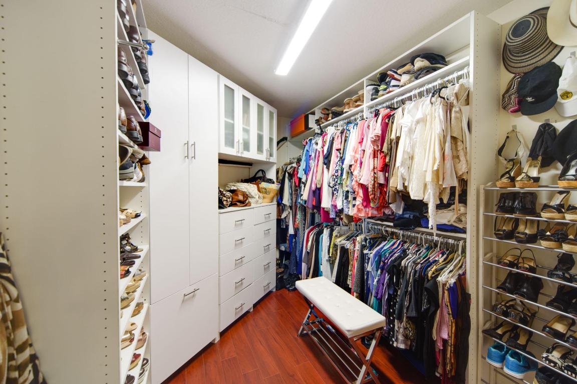 BOCA RATON SQUARE UNIT 19 - Residential Lease