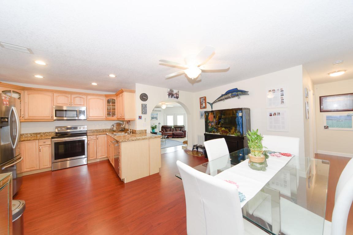 BOCA RATON SQUARE UNIT 19 - Residential Lease