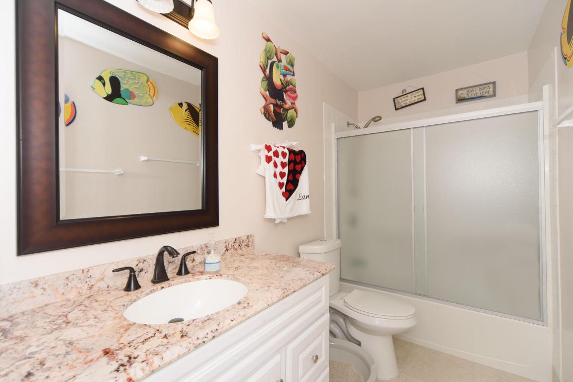 BOCA RATON SQUARE UNIT 19 - Residential Lease