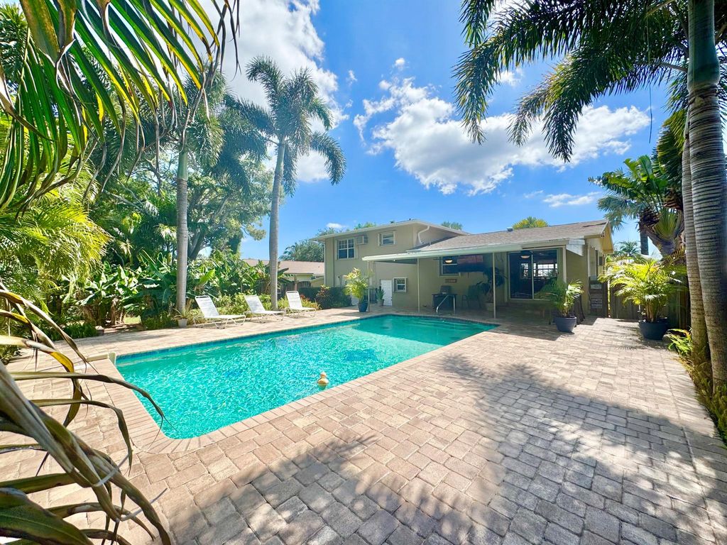 Photo of 14109 Leeward Way, Palm Beach Gardens, FL 33410 (MLS # R11089827)