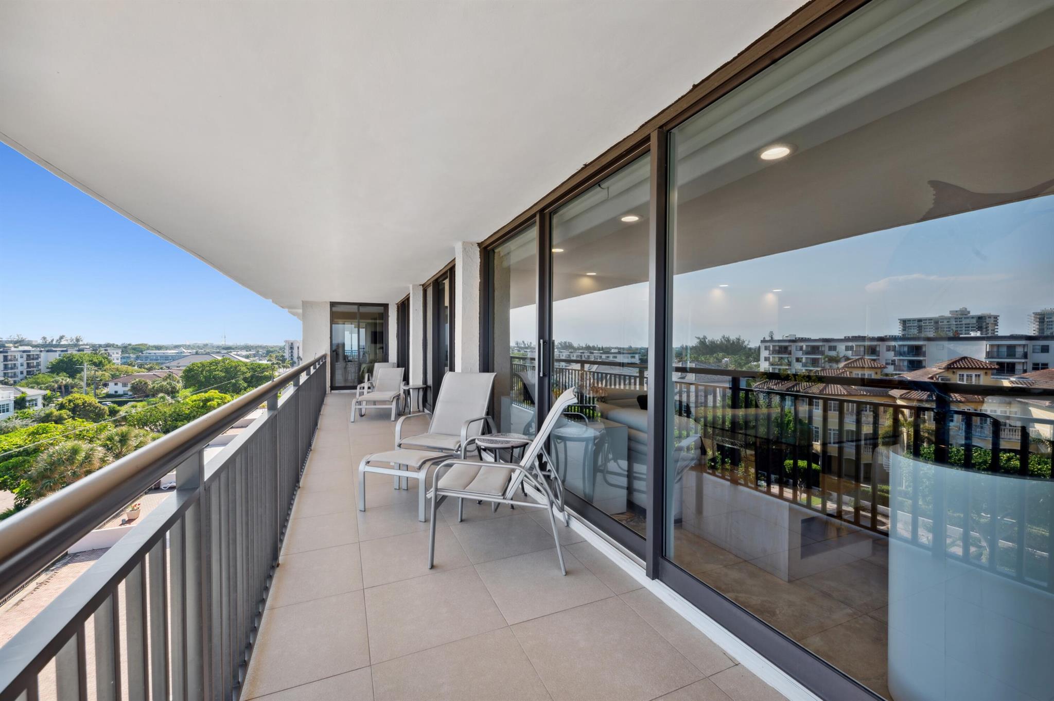 YACHT & RACQUET CLUB OF B - Residential