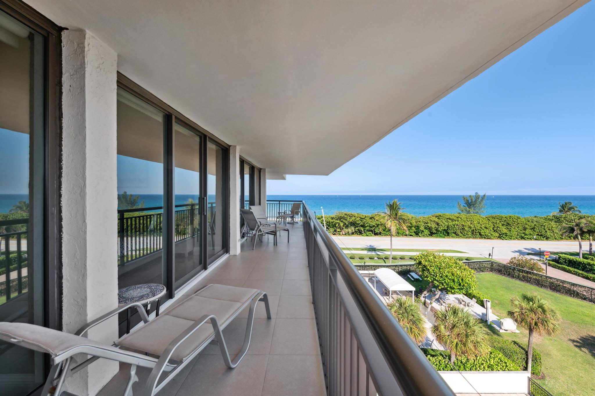 YACHT & RACQUET CLUB OF B - Residential