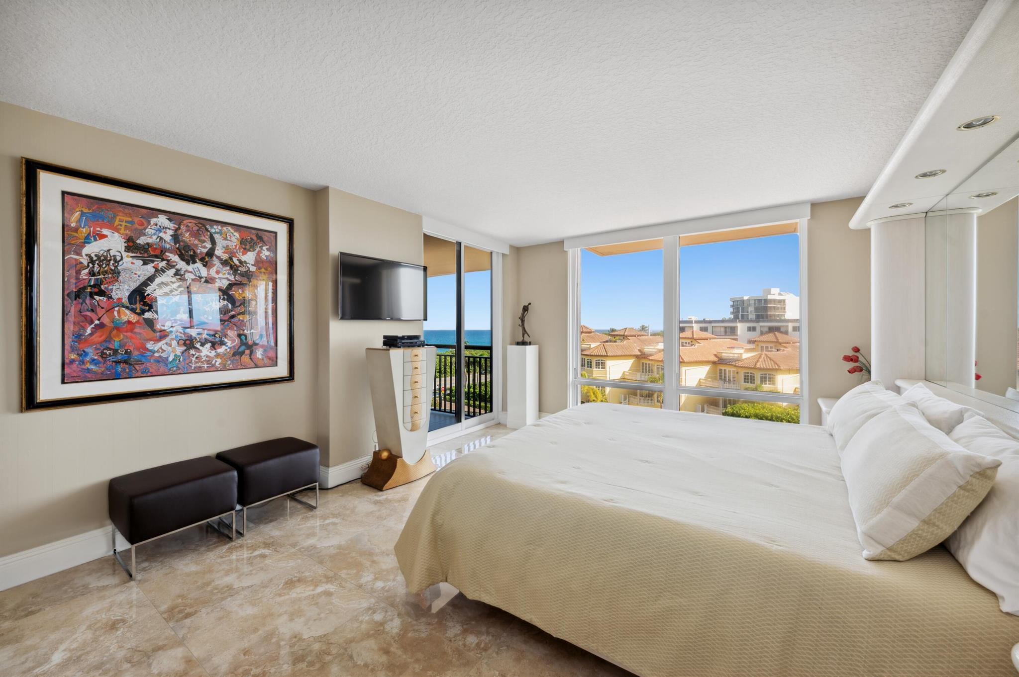 YACHT & RACQUET CLUB OF B - Residential