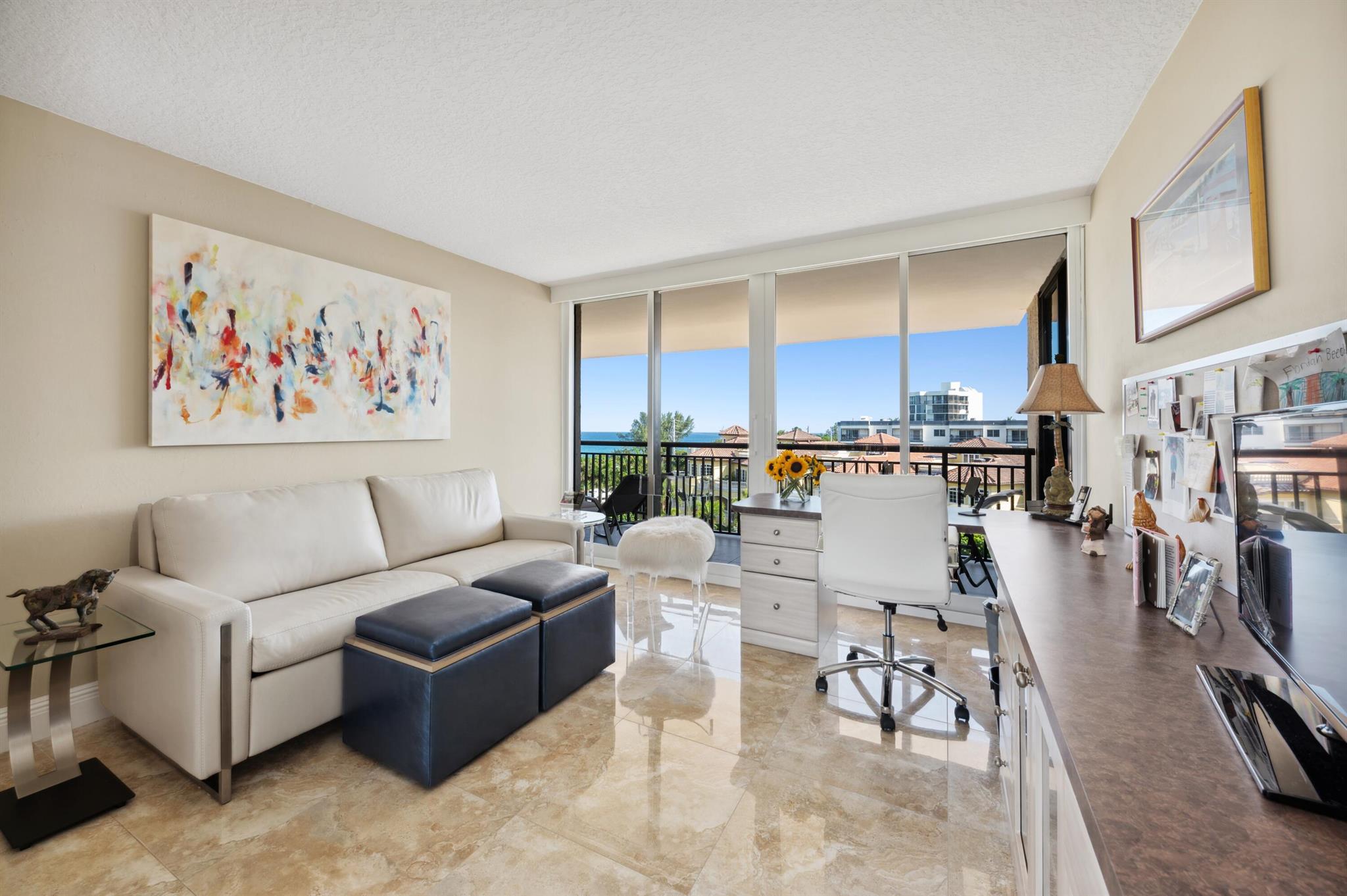 YACHT & RACQUET CLUB OF B - Residential