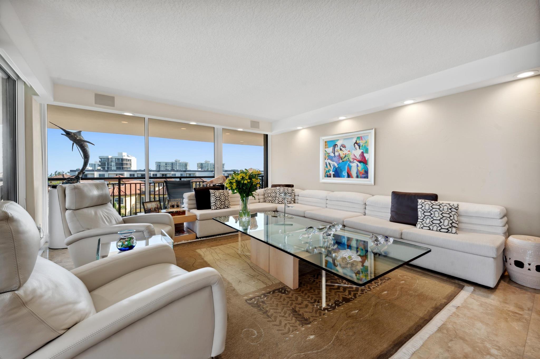 YACHT & RACQUET CLUB OF B - Residential