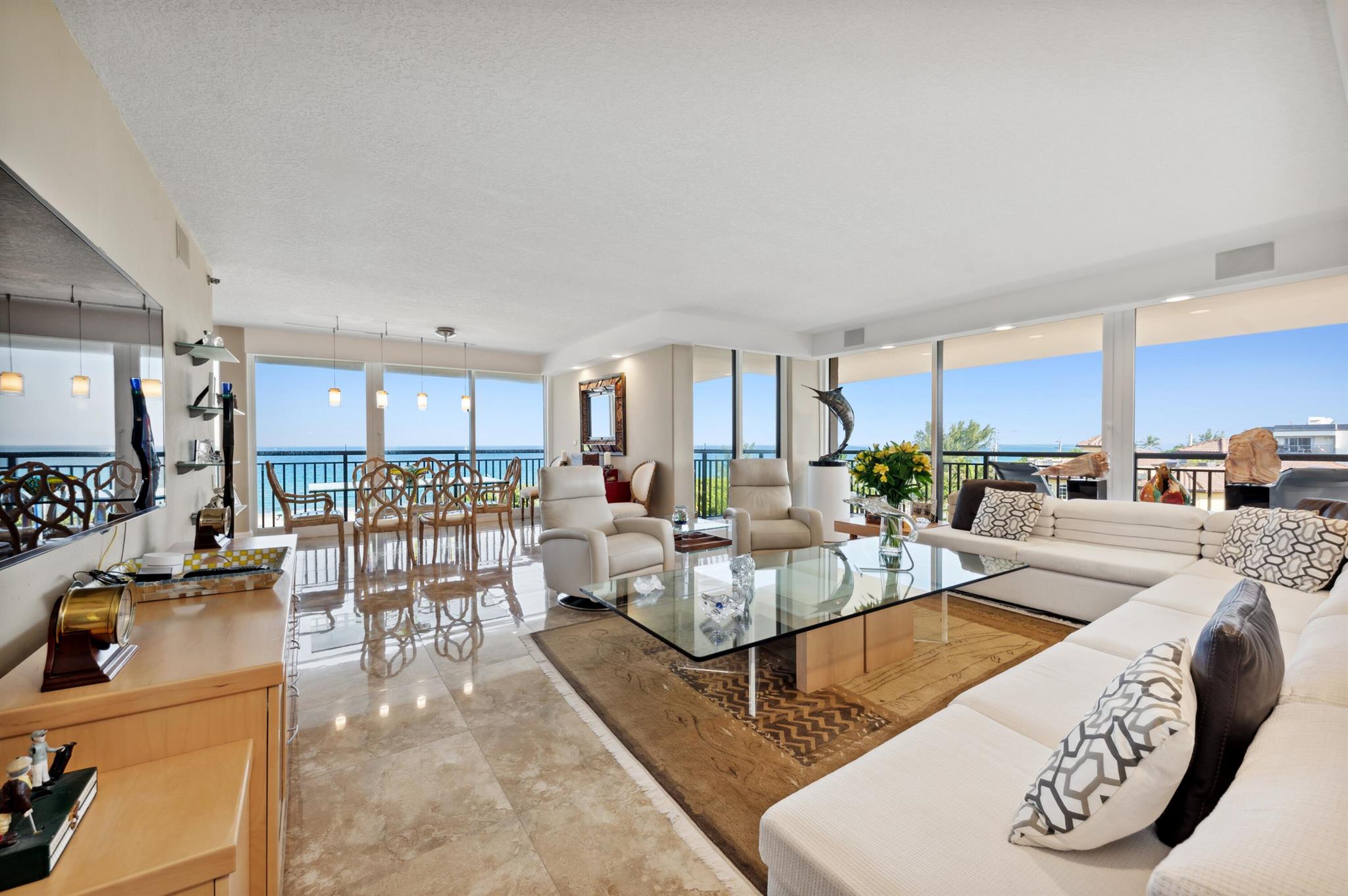 YACHT & RACQUET CLUB OF B - Residential