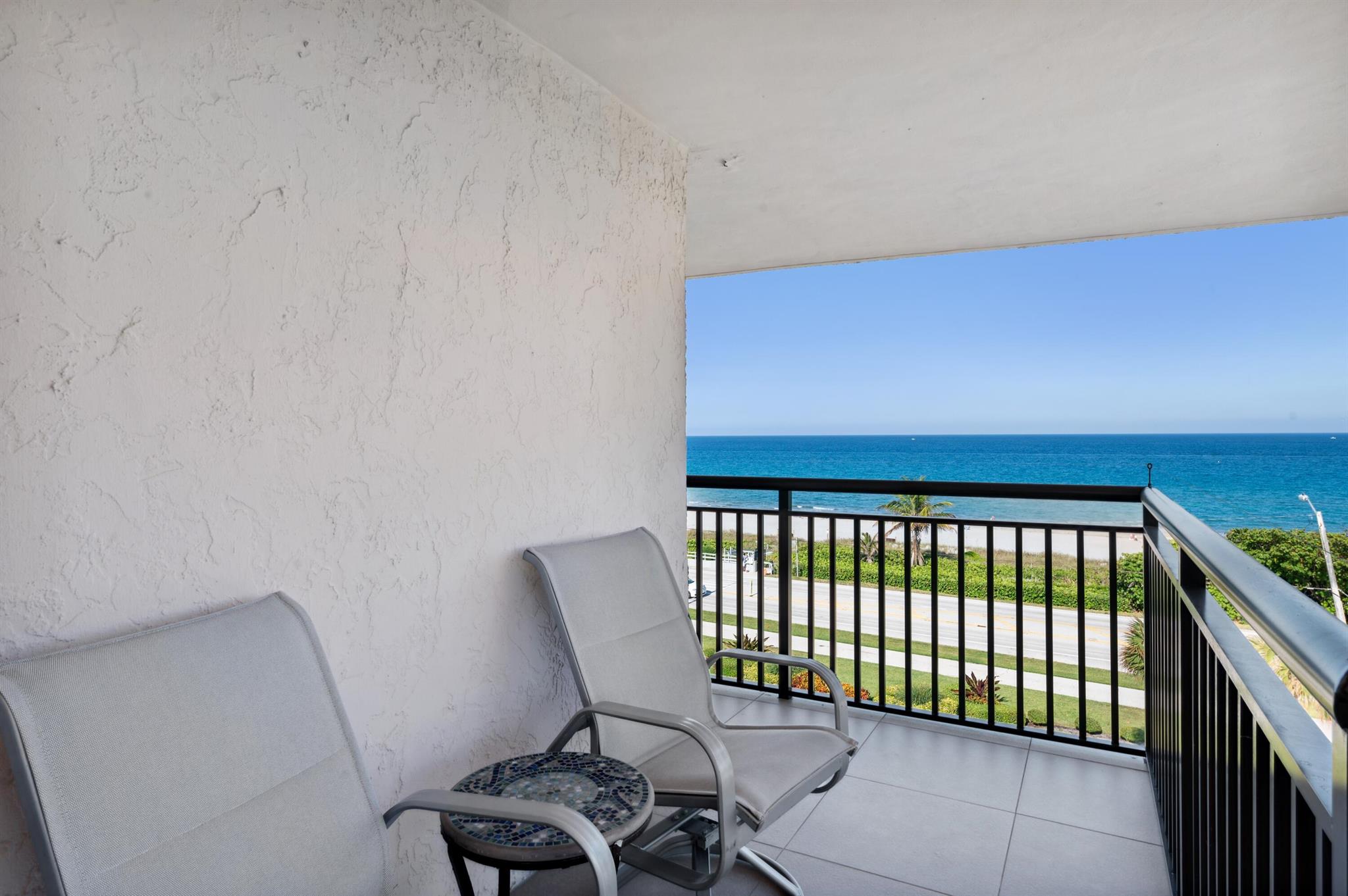 YACHT & RACQUET CLUB OF B - Residential