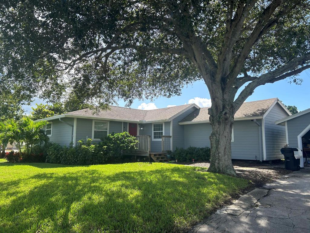 Photo of 5048 SE Alicia Street, Stuart, FL 34997 (MLS # R10922701)