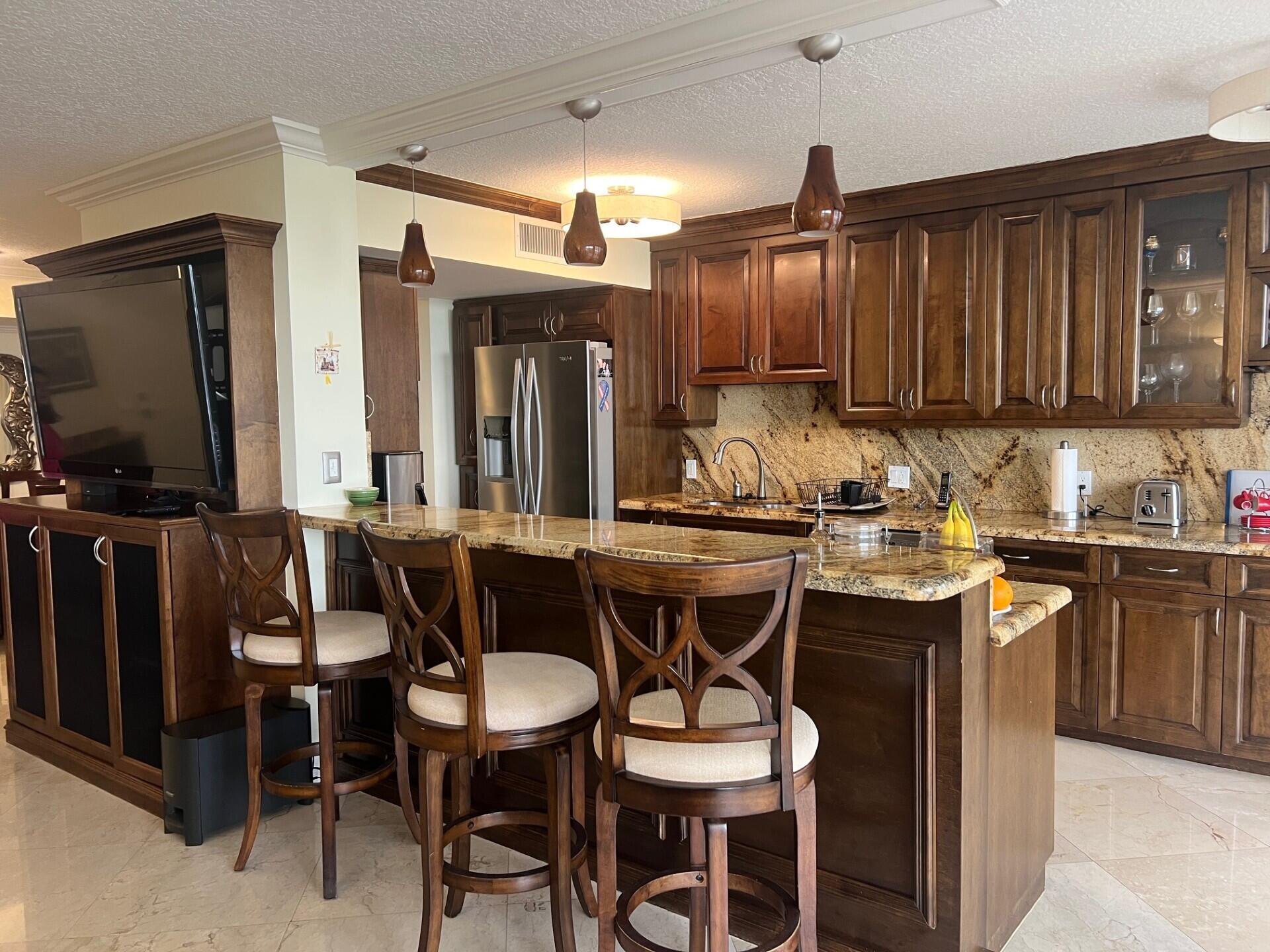 3400 N Ocean Drive 906