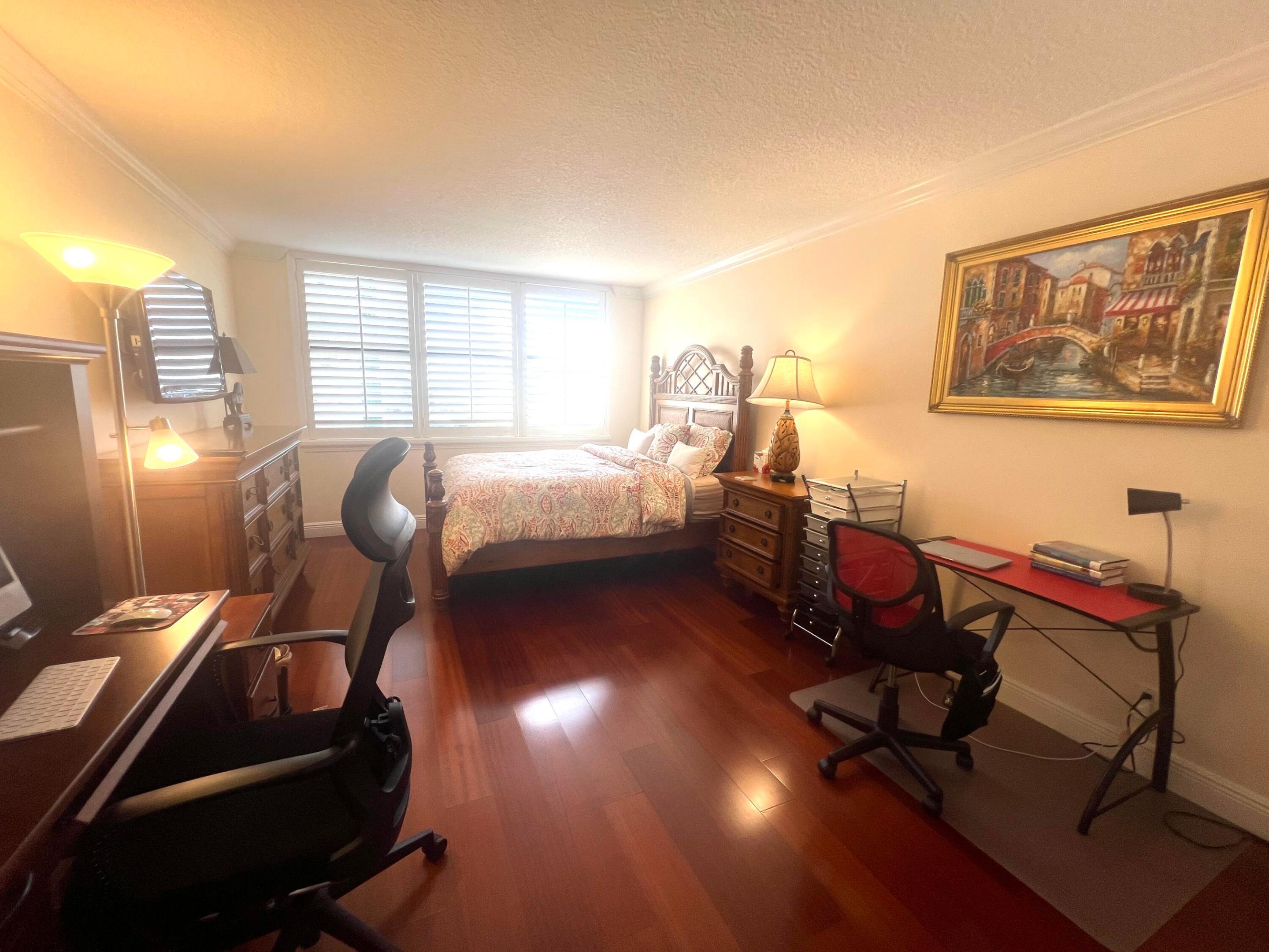 OCEANTREE CONDO - Residential