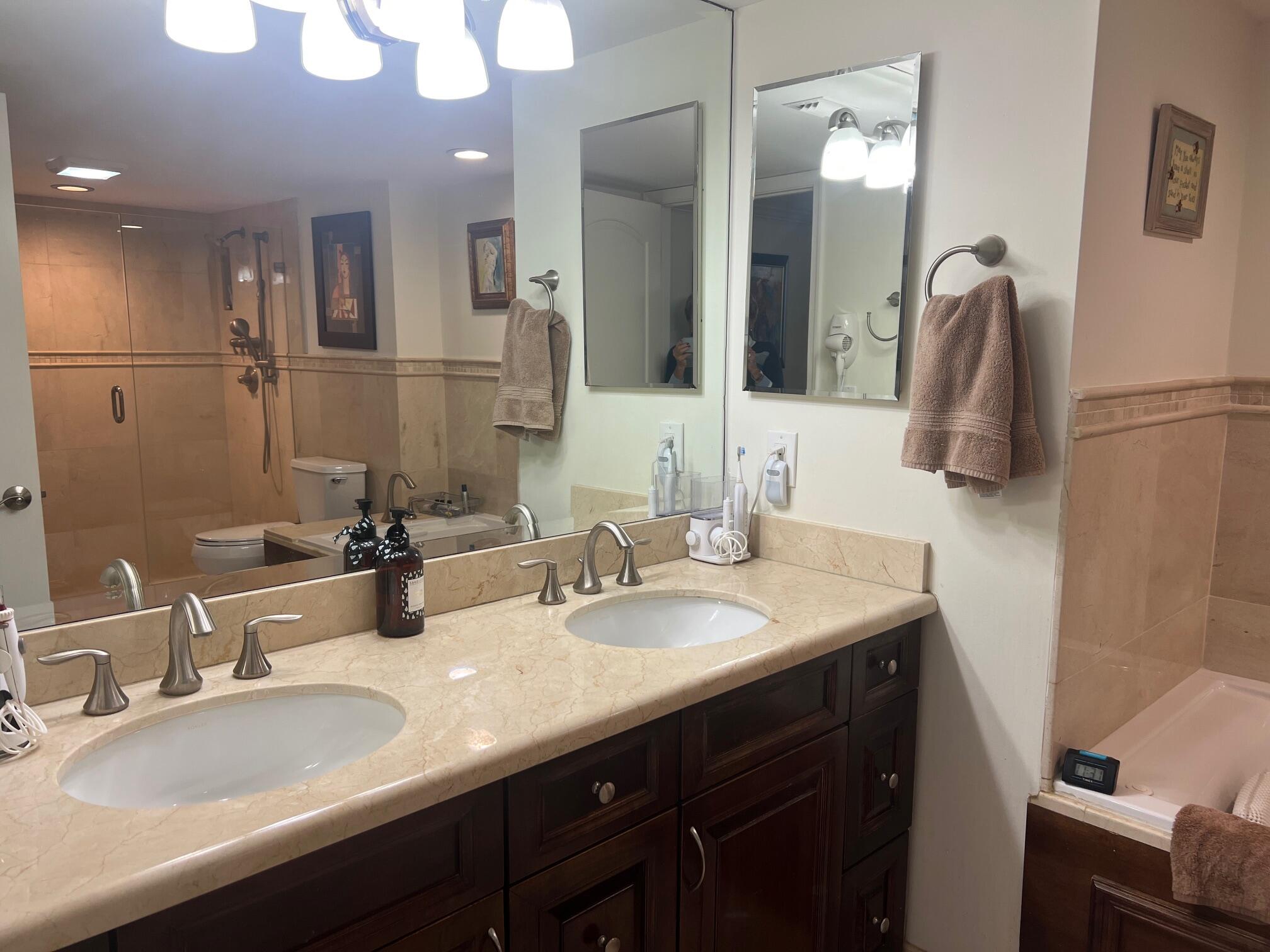 OCEANTREE CONDO - Residential