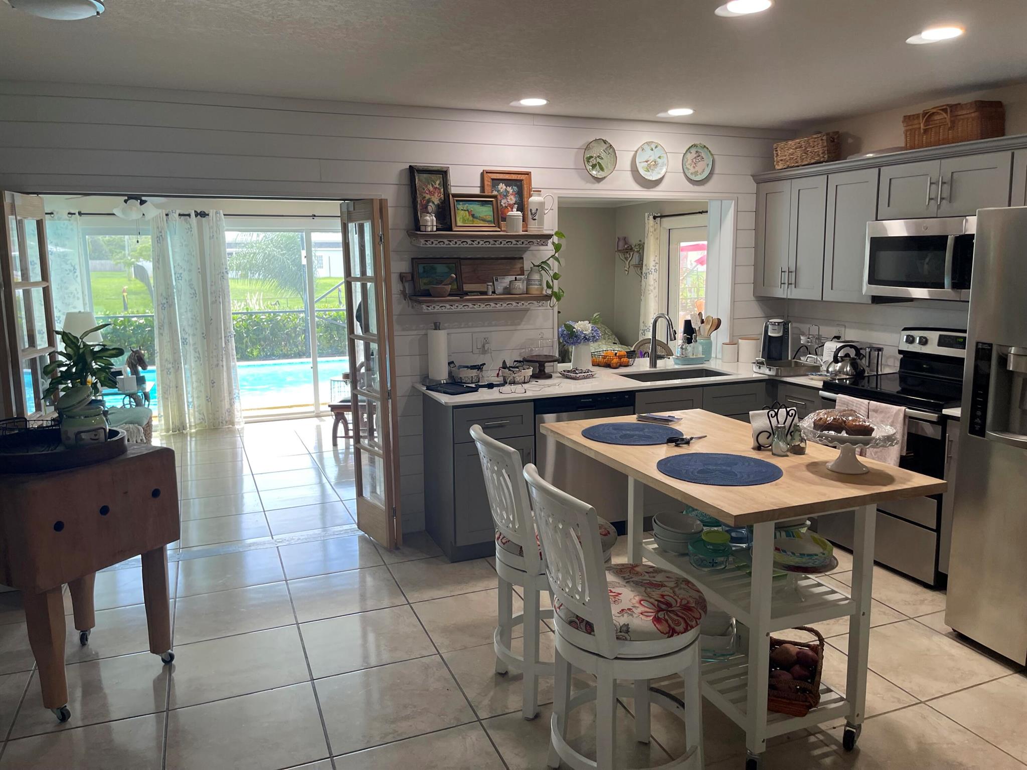 777 SE Arton Lane, Port St Lucie, FL, 34983/$569,000 2 777 SE Arton Lane