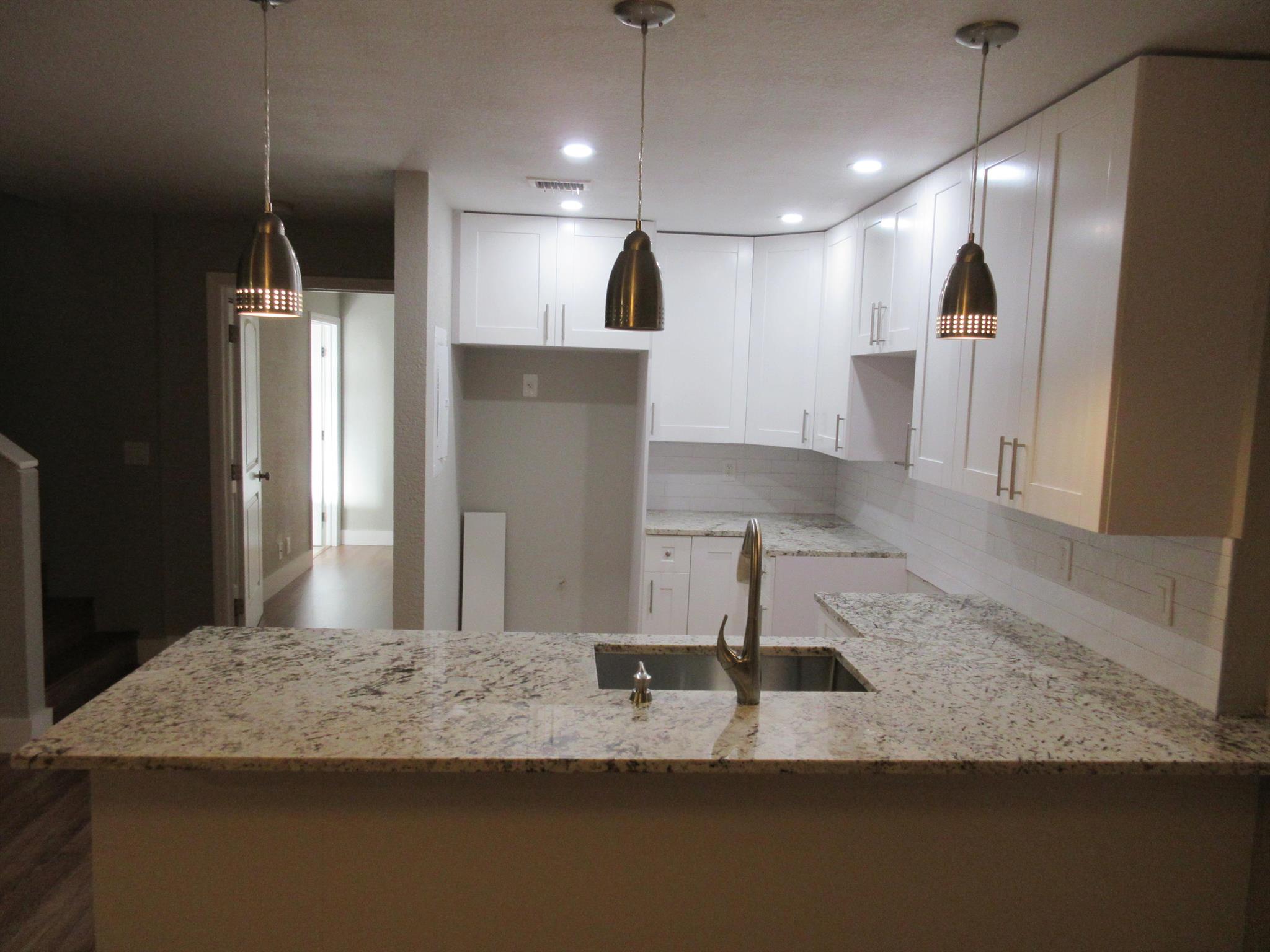 401 W Cypress Way, Palm Springs, FL, 33406/$295,000 1 401 W Cypress Way