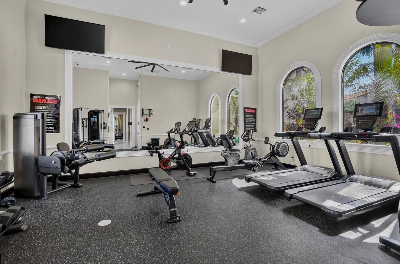 CENTRA BLUE LAKE TOWNHOMES - Residential