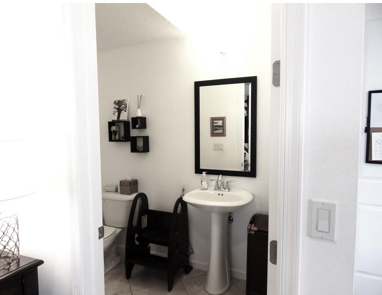 CENTRA BLUE LAKE TOWNHOMES - Residential