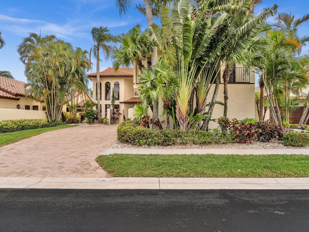 Photo of 22540 Esplanada Circle, Boca Raton, FL 33433 (MLS # F10500559)
