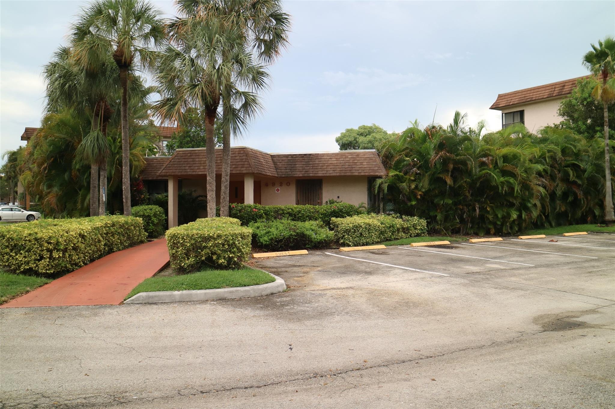 Lakes of Carriage Hills - Residential