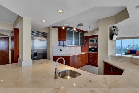 Condominium in Fort Lauderdale FL 2200 Ocean Ln Ln 40.jpg