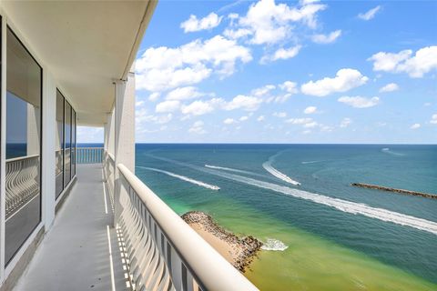 Condominium in Fort Lauderdale FL 2200 Ocean Ln Ln 15.jpg