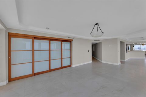 Condominium in Fort Lauderdale FL 2200 Ocean Ln Ln 26.jpg