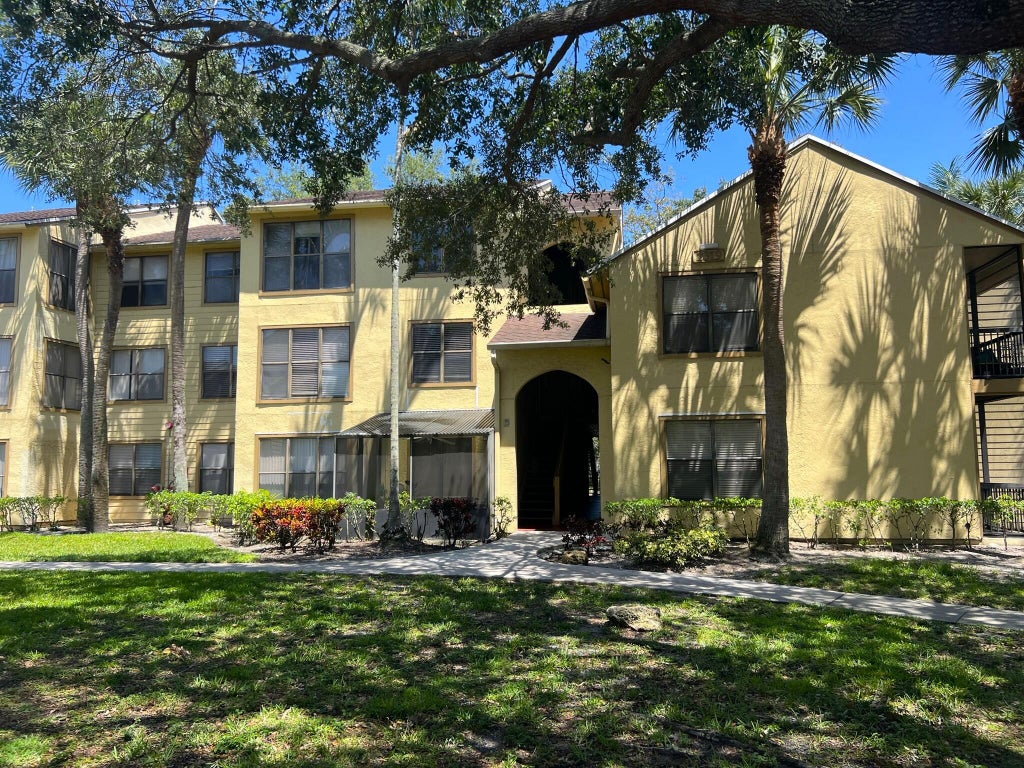 Photo of 2319 N Congress Avenue #16, Boynton Beach, FL 33426 (MLS # R10938983)