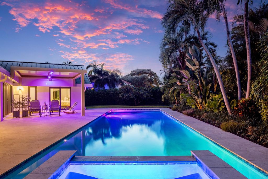 Photo of 843 NE Mulberry Drive, Boca Raton, FL 33487 (MLS # B26012639)