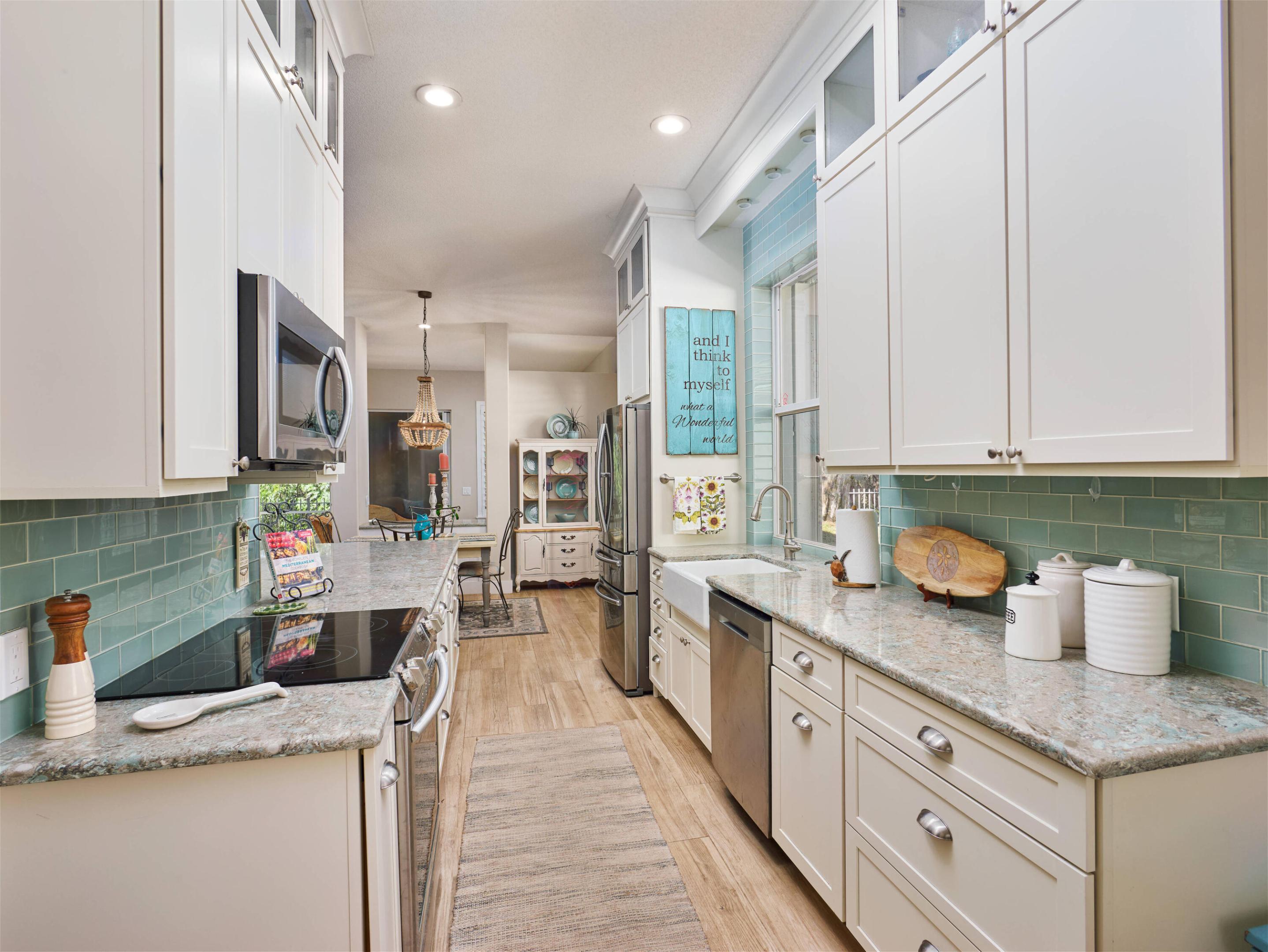 7488 SE Waxberry Circle