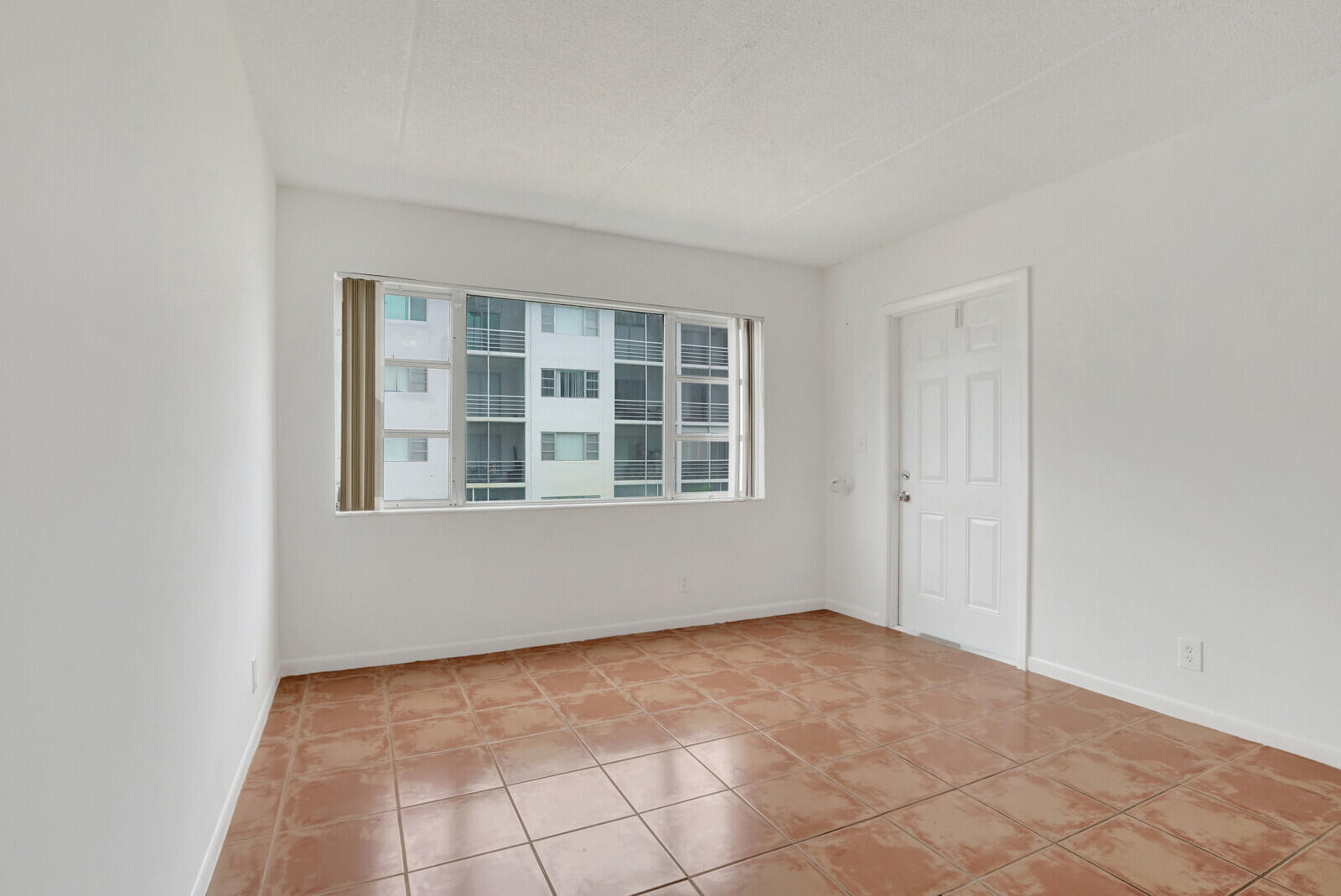 REGENCY SURF & RACQUET CLUB CONDO - Residential Lease