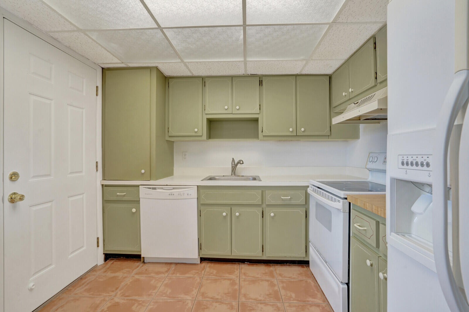 REGENCY SURF & RACQUET CLUB CONDO - Residential Lease