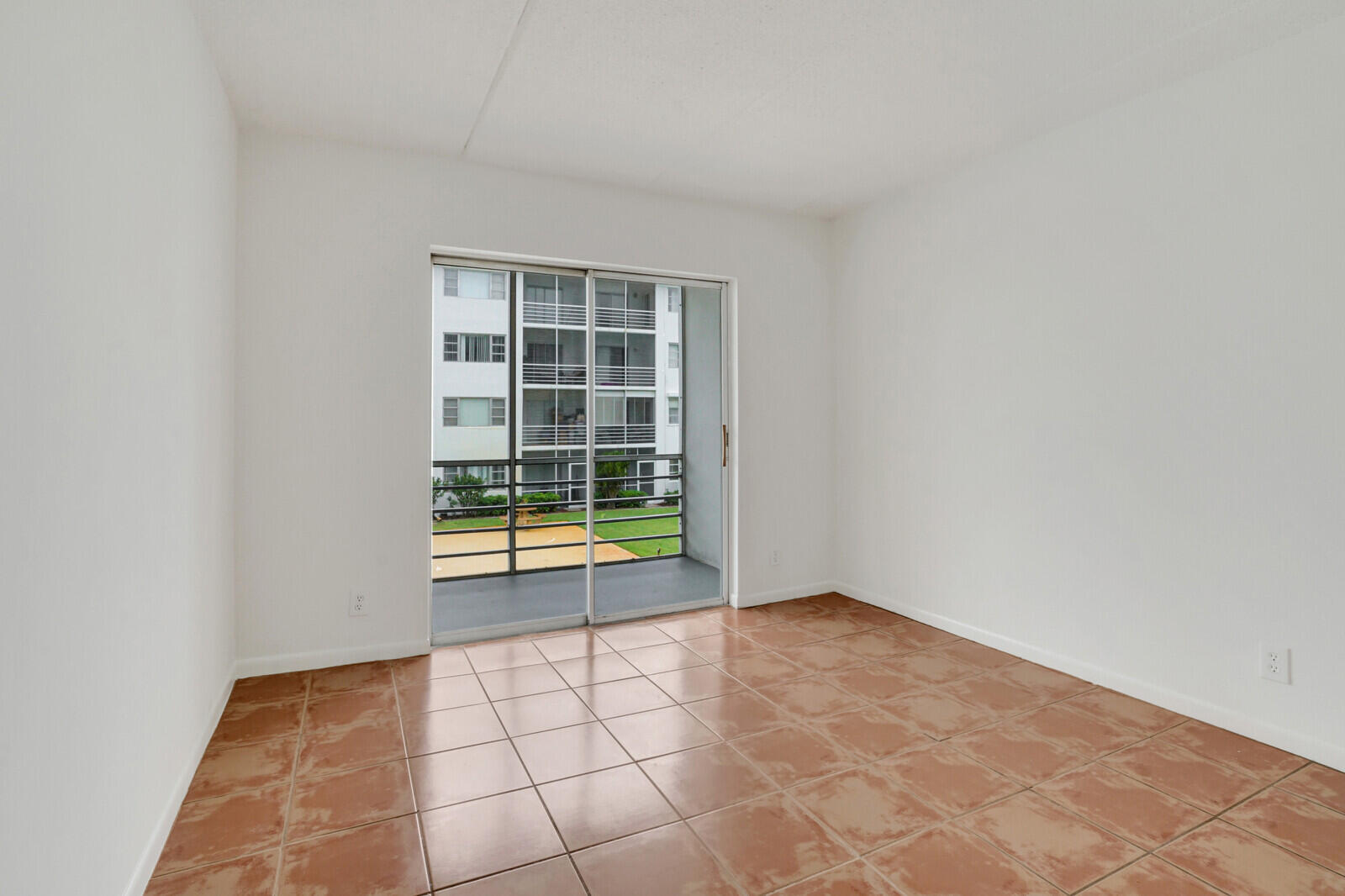 REGENCY SURF & RACQUET CLUB CONDO - Residential Lease