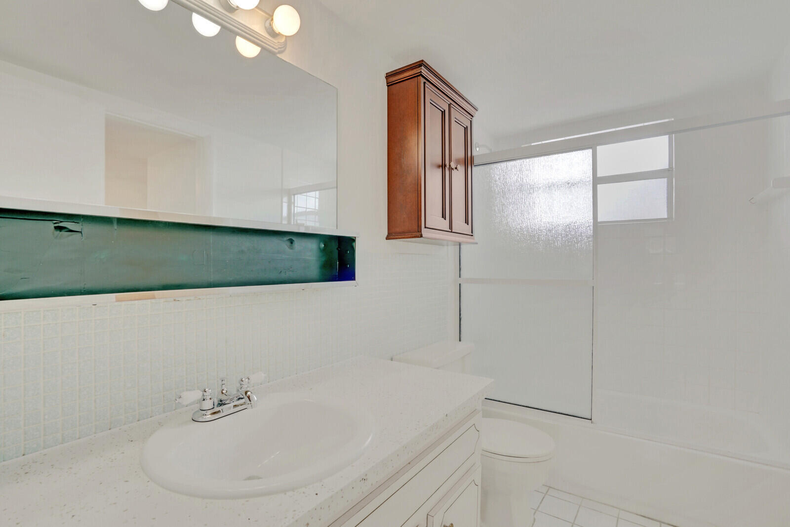 REGENCY SURF & RACQUET CLUB CONDO - Residential Lease