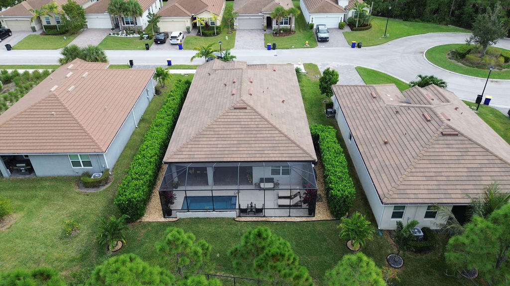 JENSEN VILLAGE - Residential