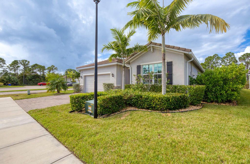 Photo of 4480 NW Oakleaf Court, Jensen Beach, FL 34957 (MLS # R11154516)
